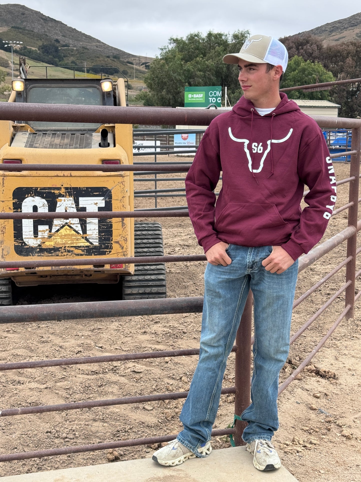 Snappy6 Maroon Hoodie with Pocket and Sleeve Design