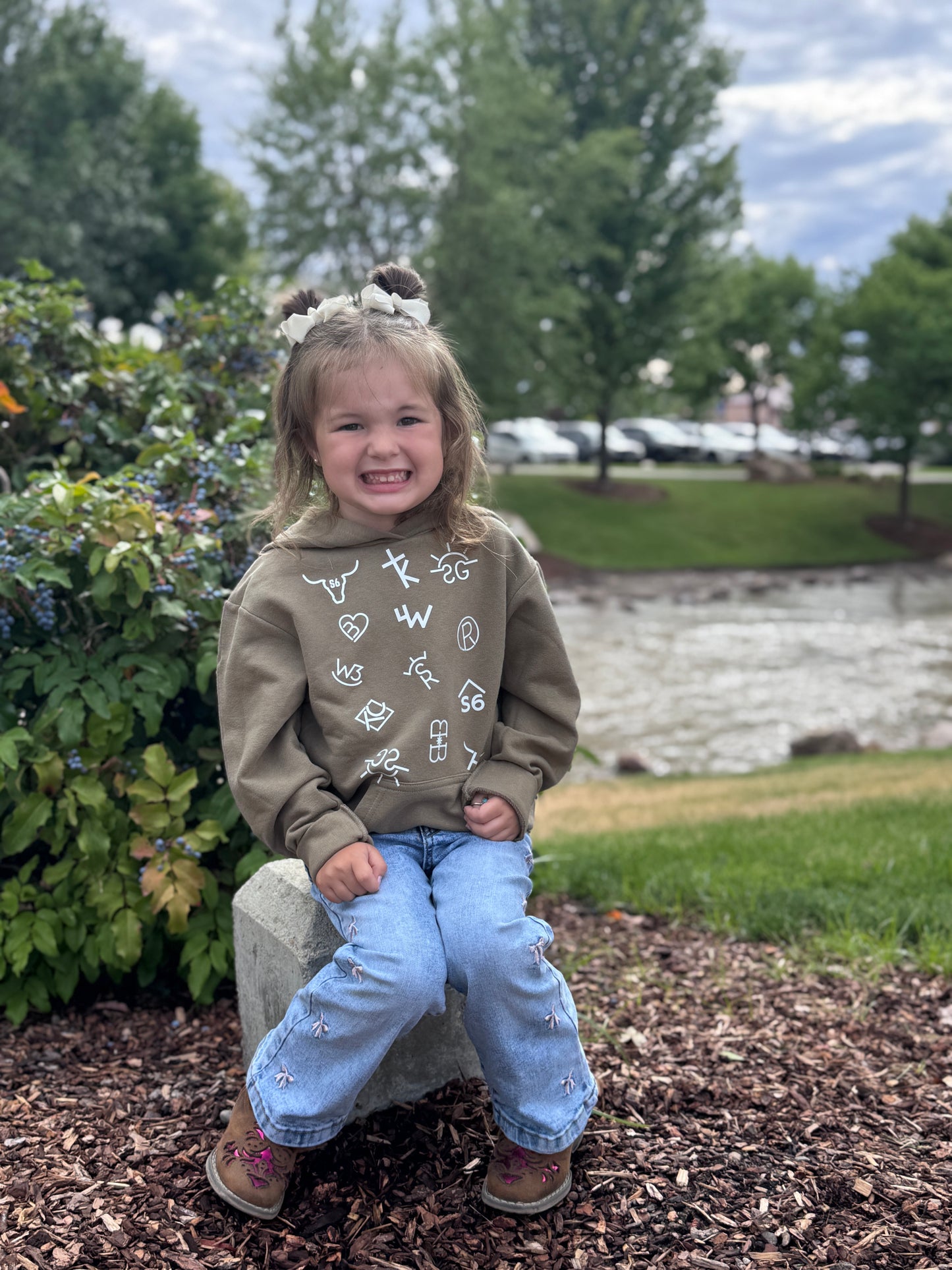 Kids Snappy6 Hoodie Sage Green with White Ranch Brands