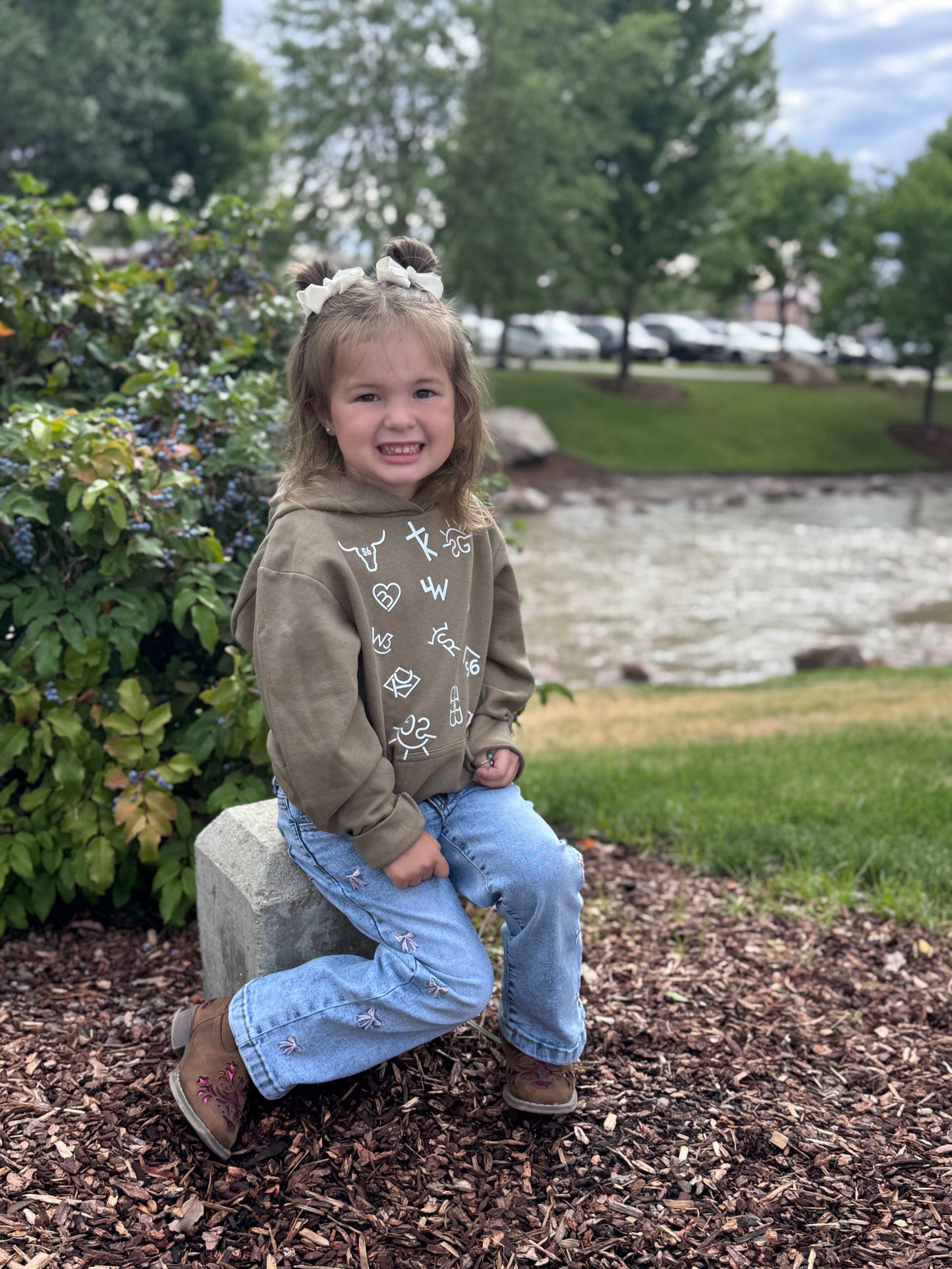 Kids Snappy6 Hoodie Sage Green with White Ranch Brands